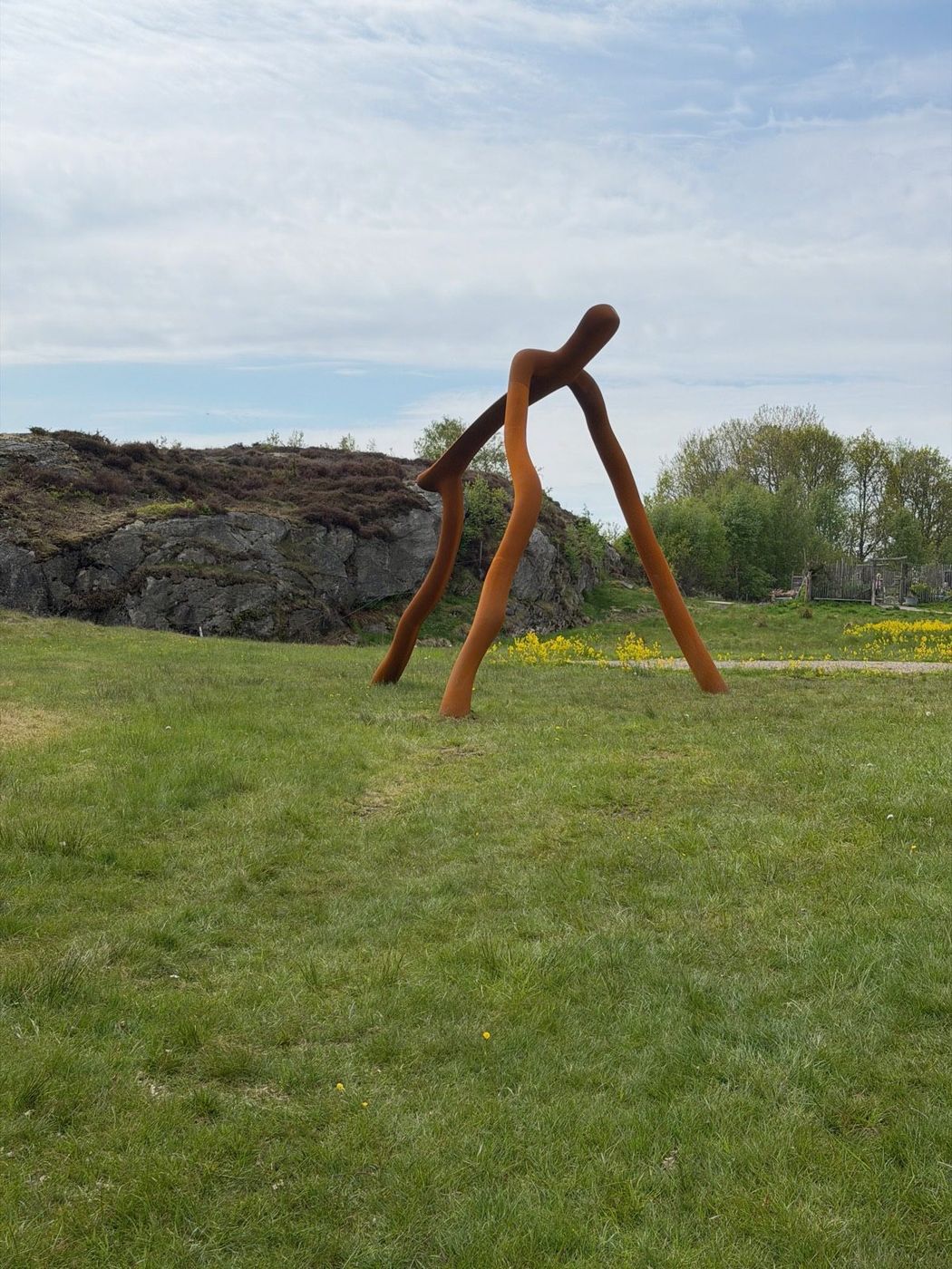 Tony Cragg, weathering (Corten) steel figure.